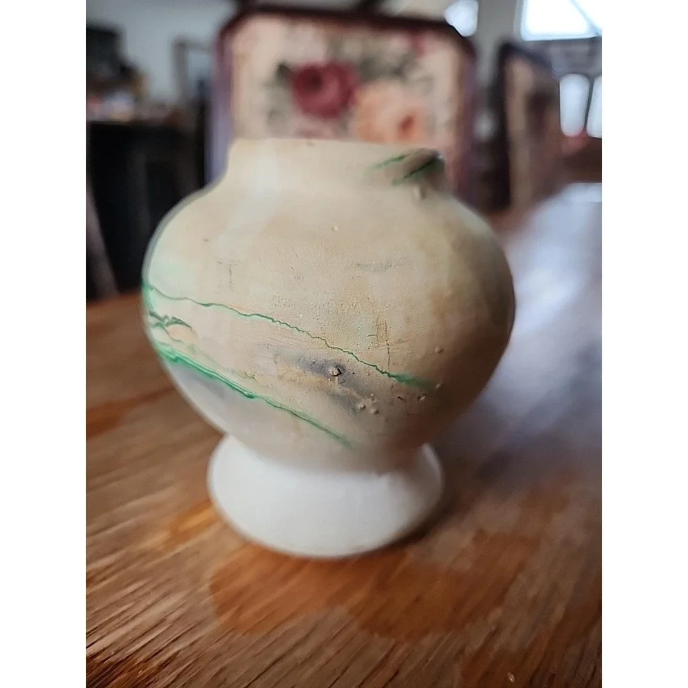 Vintage Nemadji Pottery USA Green Swirl Native‎ American Southwestern Small Vase